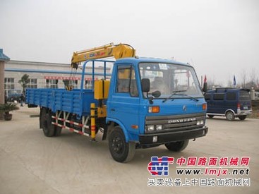 5吨随车吊www.clccn.com
