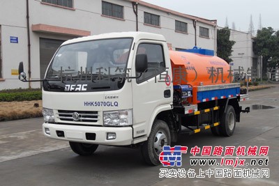 4000LHHK5070GLQ普通沥青洒布车