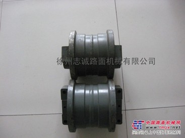 批量供应徐工75，95支重轮