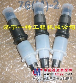 供应小松原厂配件pc200-8喷油器