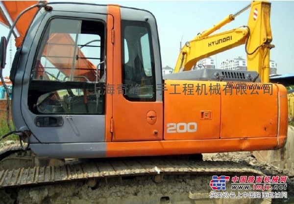 /厂家放货/二手日立EX200挖掘机，柳州二手进口原装挖掘机