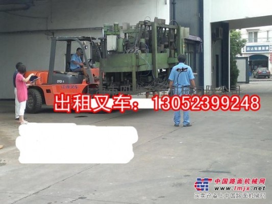 上海鬆江區叉車出租泖港鎮工廠設備搬遷就位堆高車吊車出租
