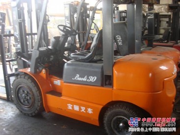 供应【二手叉车】-出售二手合力叉车-18221011288
