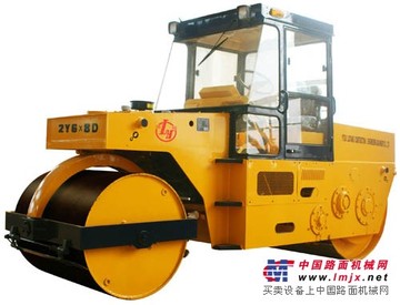 供应东方红2Y6x8D两轮静碾压路机