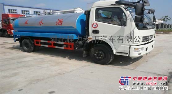 6方-6吨洒水车，东风多利卡洒水车，东风多利卡消防洒水车