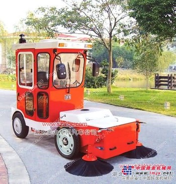 供应AL1600纯扫式柴油动力清扫车