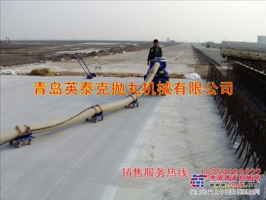 高速公路橋麵拋丸清理青島英泰克路麵拋丸機