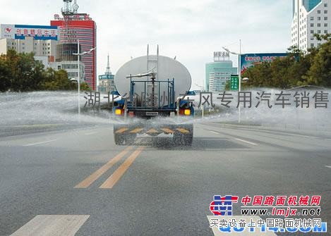 灑水車圖片    灑水車報價 東風後雙橋灑水車技術參數