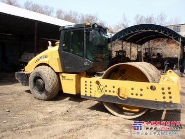 出售洛建21吨压路机