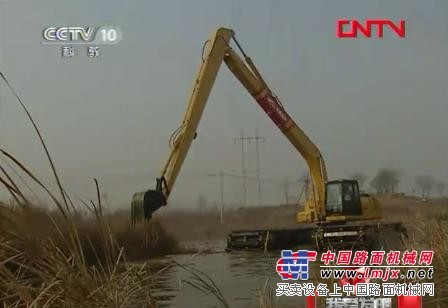 中国南车北京时代集团水陆机甲/水陆两栖挖掘机