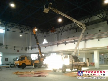 北京高空车出租 升降车出租 路灯维修车出租