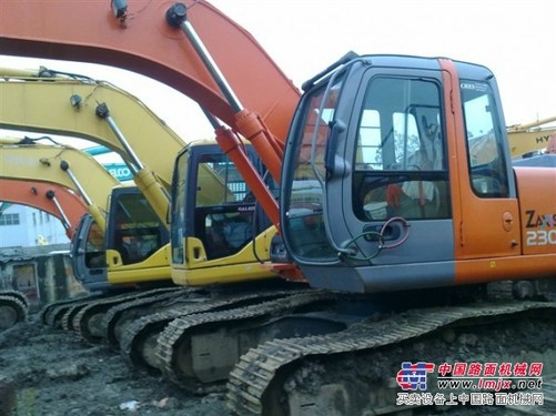 供应二手日立小型挖掘机，60二手钩机市场价格