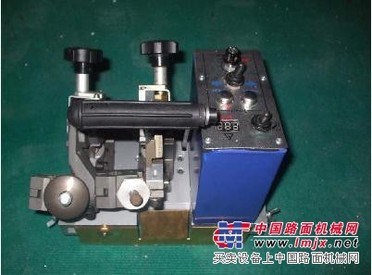 单面双枪焊接小车AW-J1-2