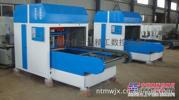 新价格发泡水泥切割机新机型
