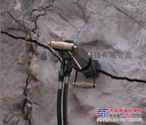 供应取代爆破开采岩石劈裂机
