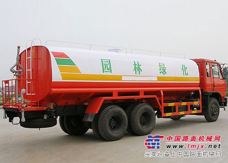 东风145多功能洒水车