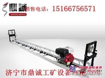 供应济宁专业生产代替滚筒 新型混凝土整平机图片 