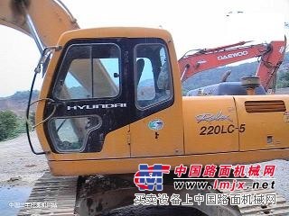 出售加藤HD820挖掘机19万