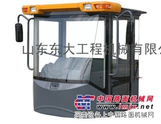 中國龍工 向服務要品牌 LG855B駕駛室濱州專賣