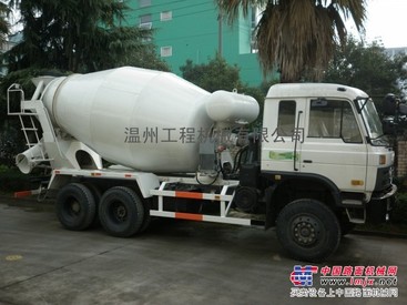 供应混凝土搅拌车 东风牌混凝土搅拌车