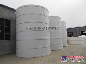 15吨塑料储罐。运输罐的价格