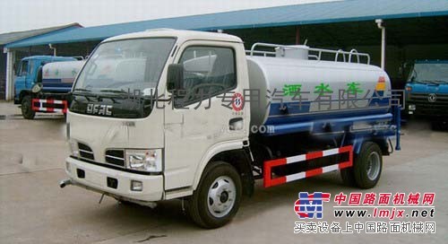 通辽抗旱车 呼伦贝尔金霸洒水车出售