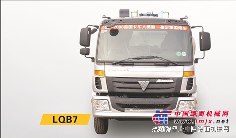 思嘉特系列半智能沥青洒布车LQB7