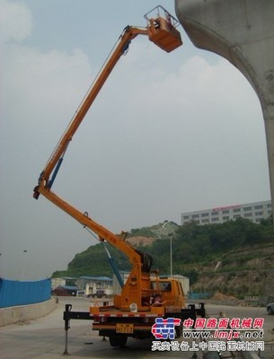 河南高空作业车出租 升降车出租 登高车出租 路灯维修车出租