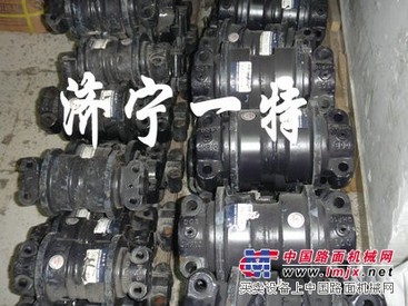 供应小松PC55MR-2支重轮驱动齿链板挖掘机底盘件