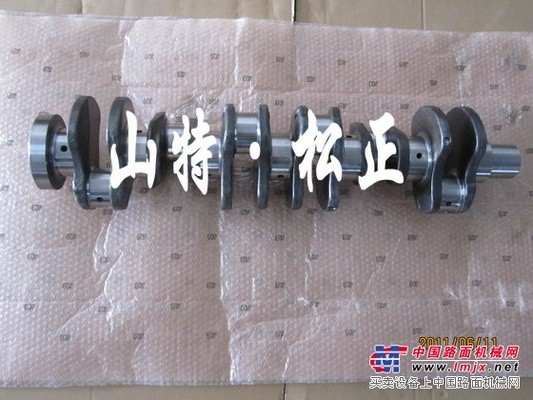 小松270-7发动机曲轴6735-01-1310，日本小松