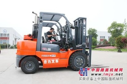 天津地区低价转让全新4吨合力叉车价格4.2万元