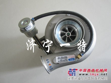 供应小松纯正配件pc220-8涡轮增压器 涡轮增压器管子