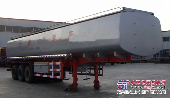 湖北隨州供應東風天龍18噸油罐車廠家直銷