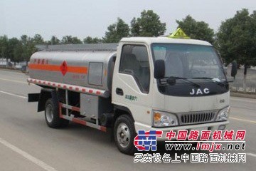 江淮10吨油罐车(图片) 江淮中小型油罐车
