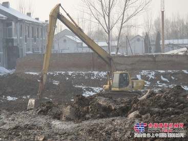 杭州市加长臂挖掘机出租18-23米加长