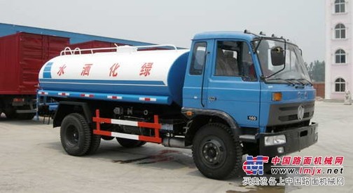 供应各种品牌洒水车  质量  专业制造