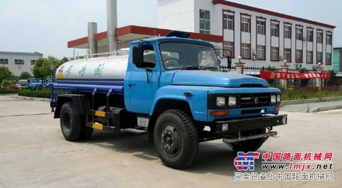 供应武汉洒水车 厂家直销 专业制造 品质卓越质量