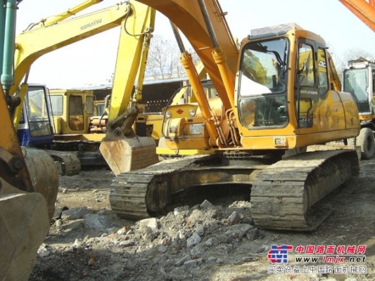 上海松江区车墩镇挖掘机租赁挖掘机破碎，开挖