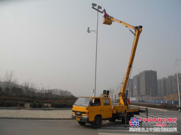 鄭州哪裏租賃高空作業車，鄭州哪裏租賃路燈維修車