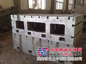 供应志磊机械铸铁方箱—行销全国，高质量，低价格。