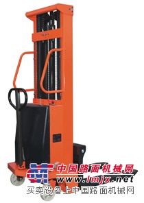 牛力半电动堆高车厂家直营保修一年值得信赖！