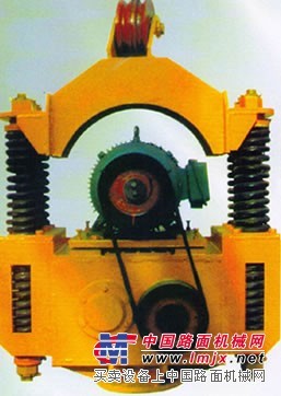 徐州振動錘型號|打樁機報價-徐州華鑫機械DZ20A彈簧振動錘