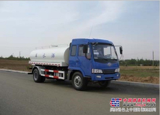 江蘇的3噸灑水車價格，5噸道路清洗車生產廠家