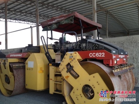 出租戴纳派克CC622压路机