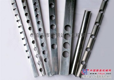 供应护栏设备、成型护栏冲孔机械