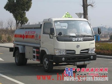 四川成都供应东风小霸王运油车13997868999