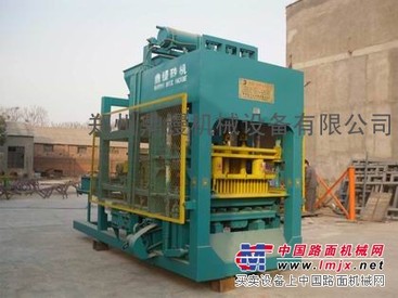 不平静的内心静压制砖机用实力造机械之都