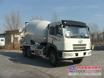 龙岩小型水泥搅拌车价格13886883695