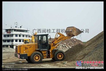 龙工装载机、压路机销售18977426511