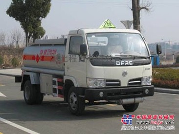 新疆30方运油车40方运油车40吨平板车厂家